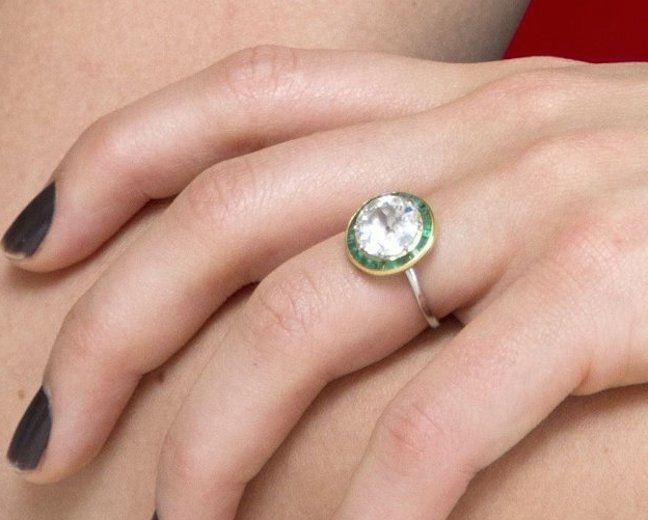 Olivia Wilde’s Emerald and Diamond Engagement Ring